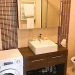 Cozy Flat In Near Old Town Bukarest