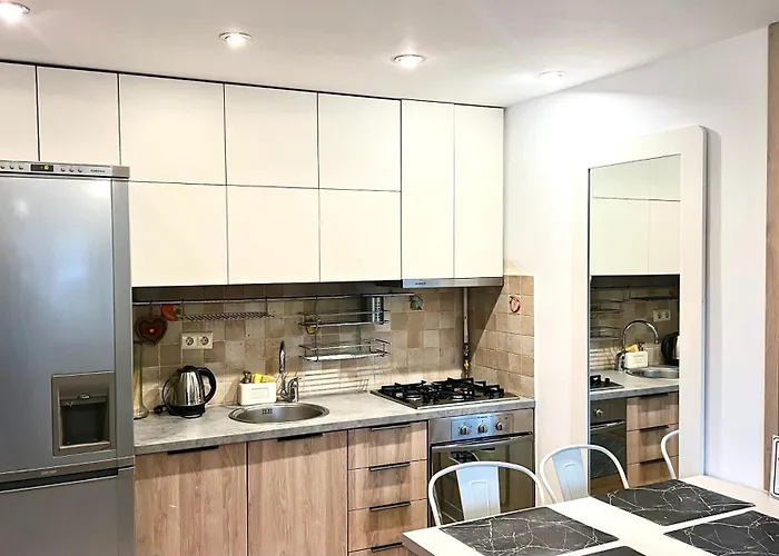 Cozy Flat In Near Old Town